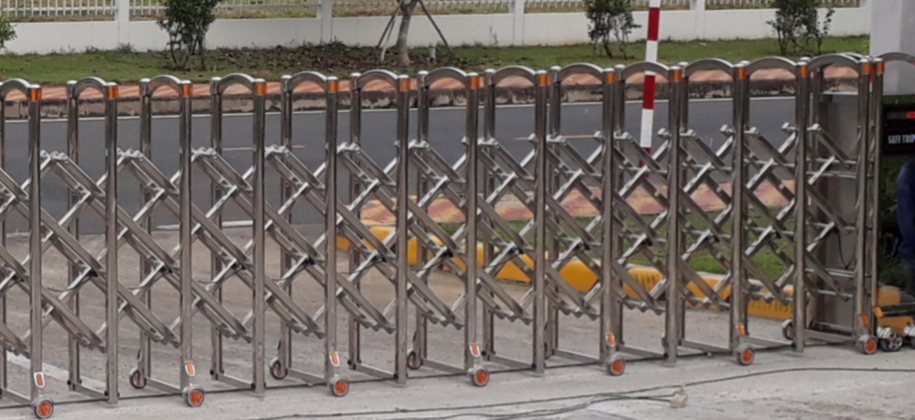 Cửa cổng xếp biên hòa Đồng Nai 